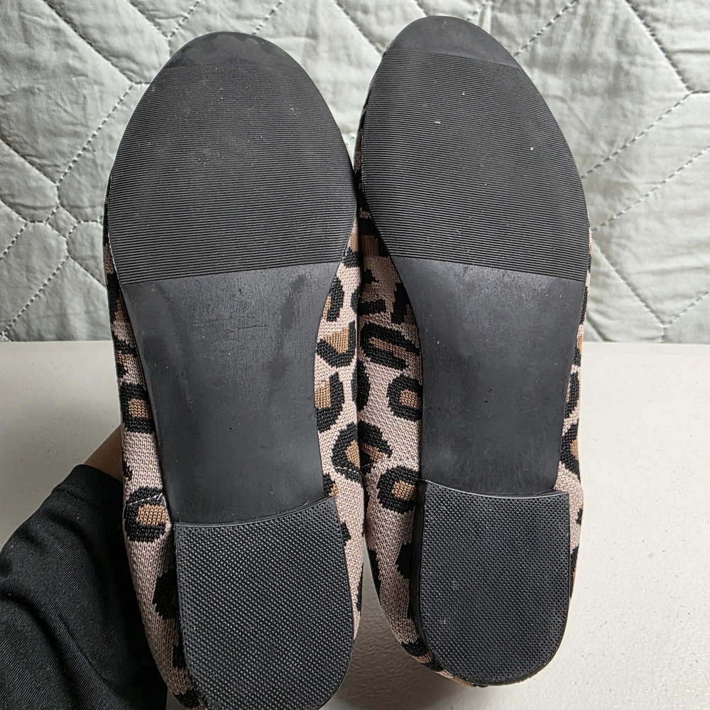 Torrid Pointed Toe Flat Shoes Womens
 Size 9WW
 Leopard Animal Print - Picture 3 of 9